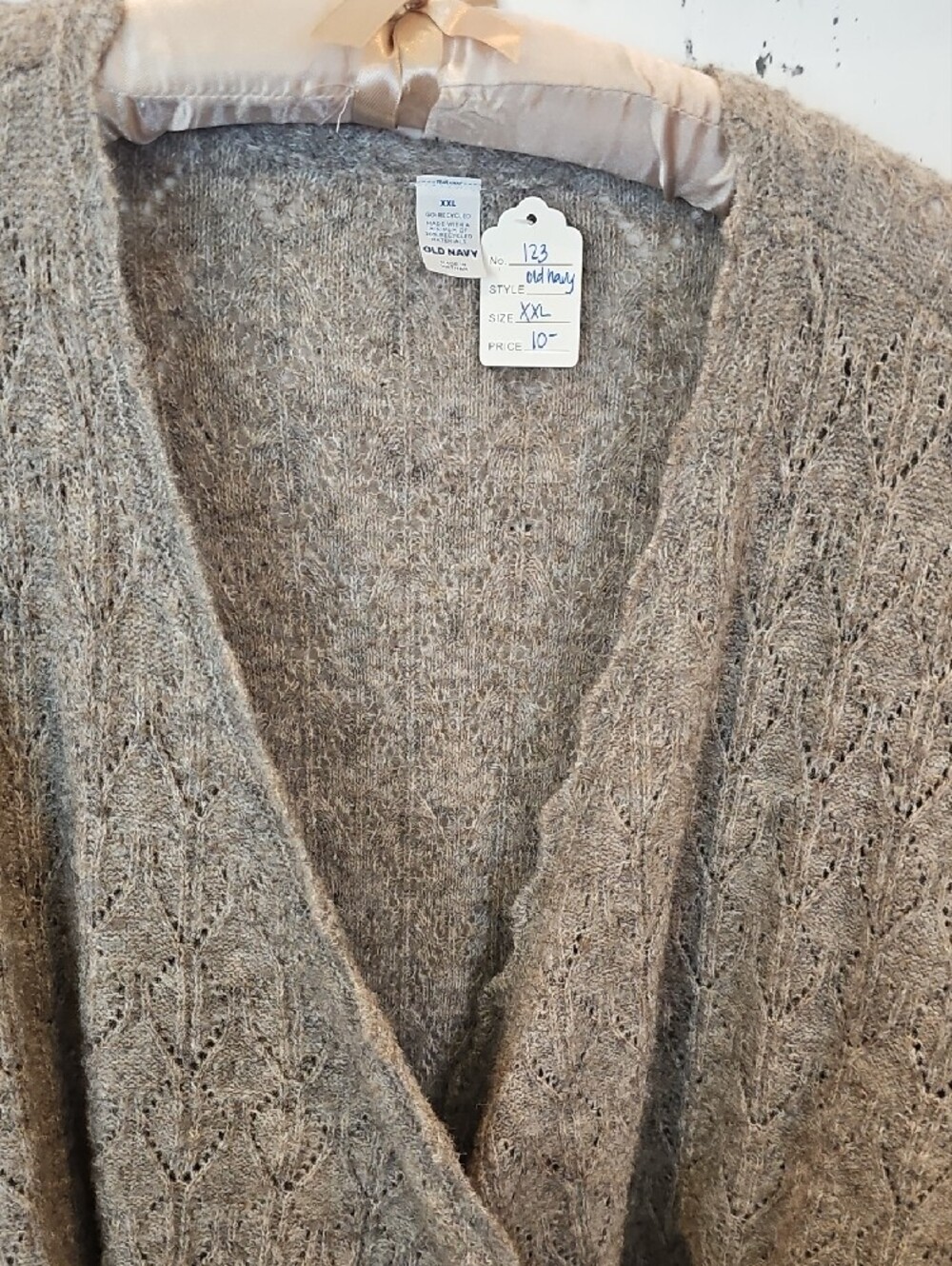 Cozy V-Neck Textured Women’s Sweater - Taupe 123 - Picture 4 of 4